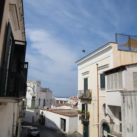 La Casetta Di Sopra Apartment *